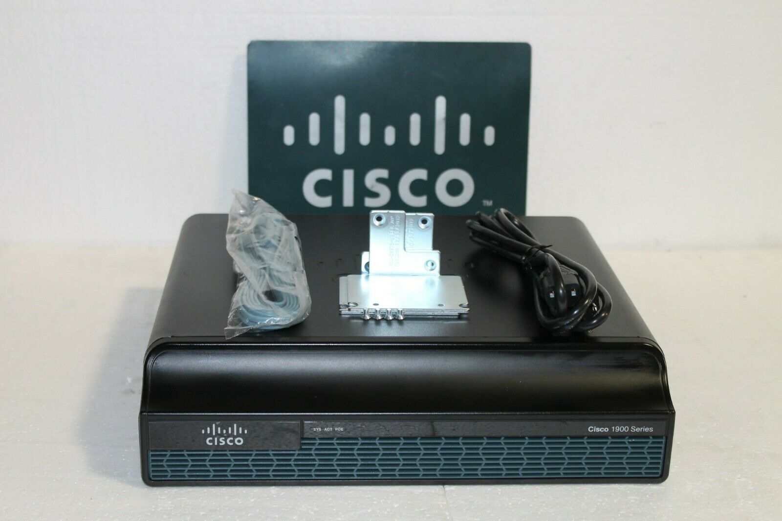 Cisco Cisco1941-/k9 2-port + 2 Ehwic Slots Gigabit Ethernet Router Ip Base Mw